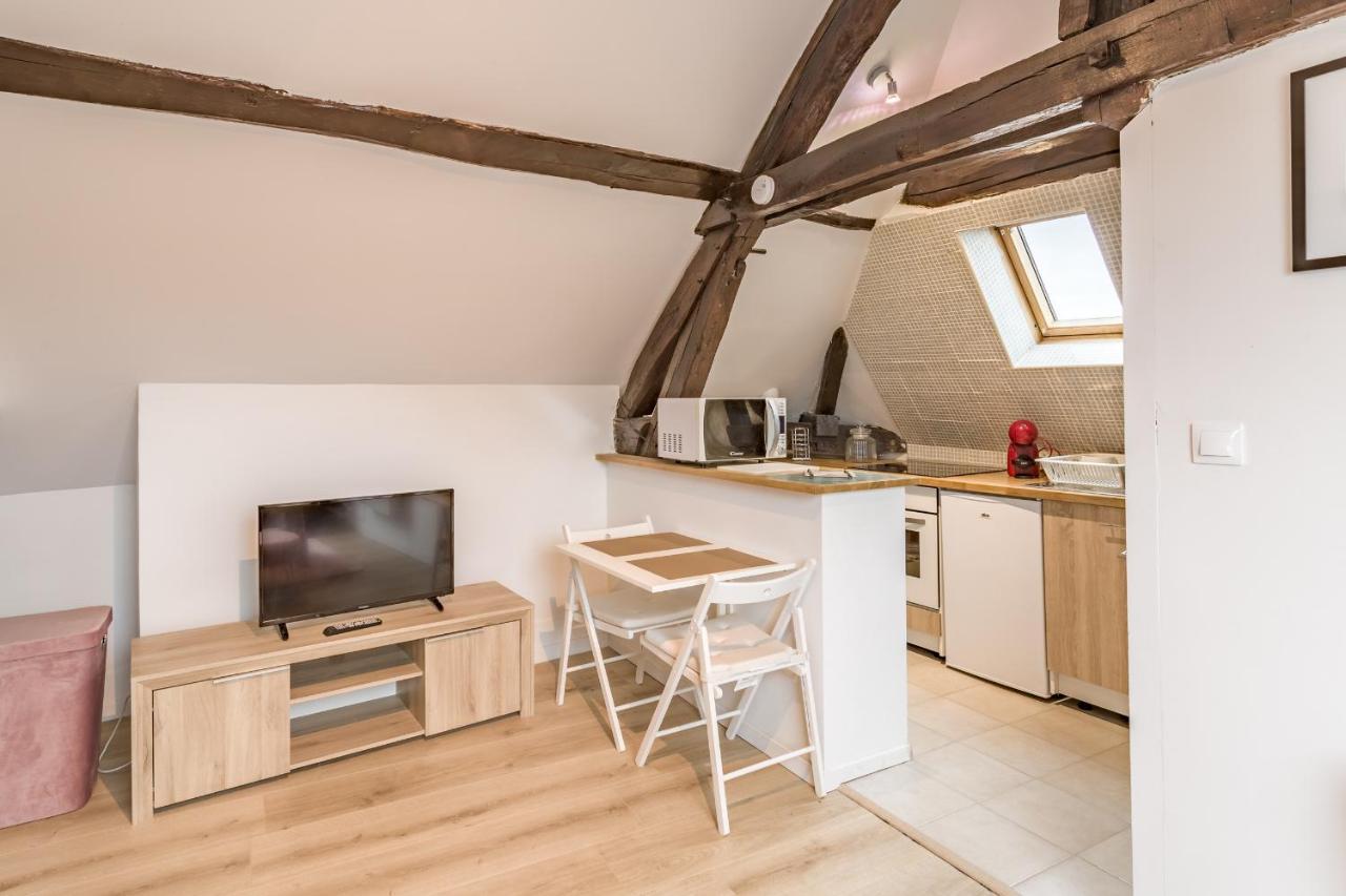 Studio Olympe - Cosy Et Charmant - Hypercentre Apartment Troyes Bagian luar foto